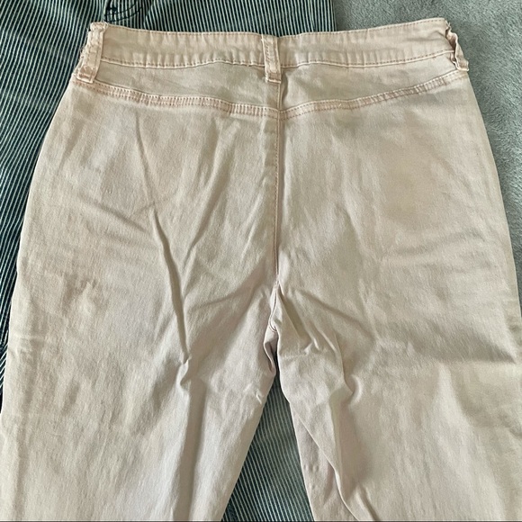 Variety of 4 pairs of Jeans - size 2 - Picture 4 of 16